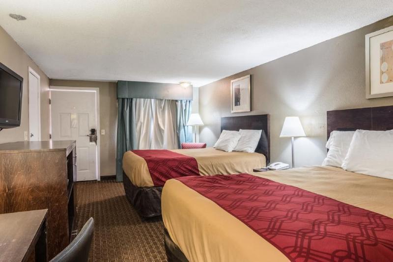 Rodeway Inn Swainsboro Exteriör bild