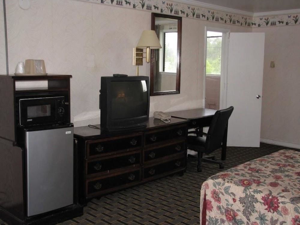 Rodeway Inn Swainsboro Exteriör bild
